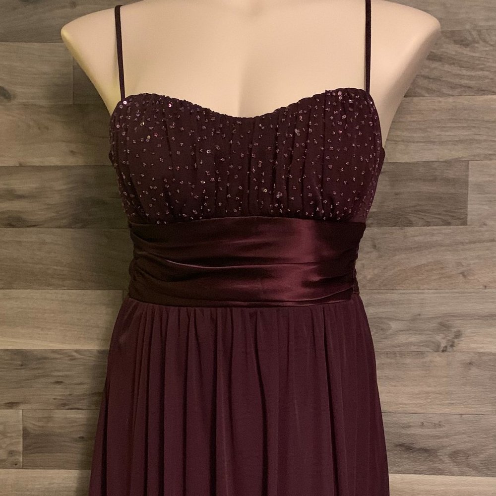 WOMEN'S WINE COLORED PARTY DRESS SIZE M